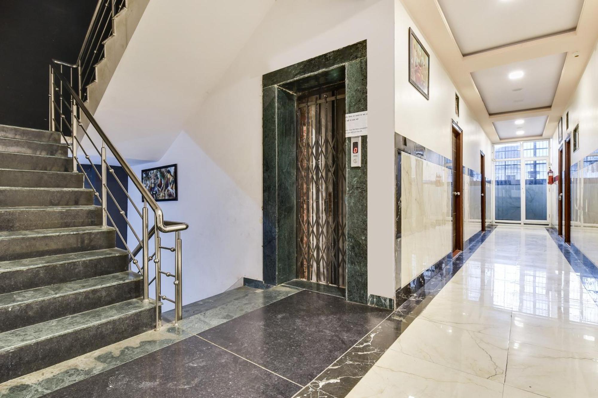 Super Hotel O Ratnam Palace Udaipur Eksteriør bilde