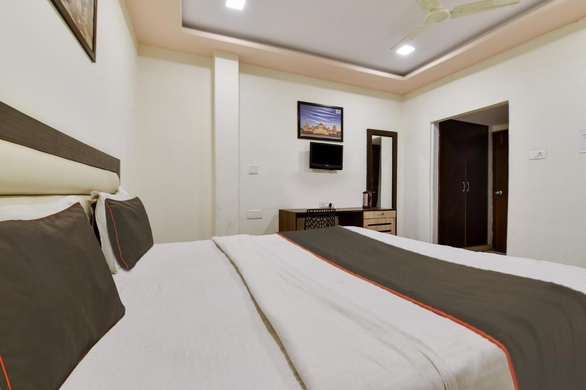 Super Hotel O Ratnam Palace Udaipur Eksteriør bilde